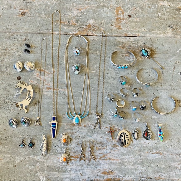 ♥️ Navajo ♥️ Vintage Perry Sterling Silver & Turquoise Earrings - Picture 7 of 8